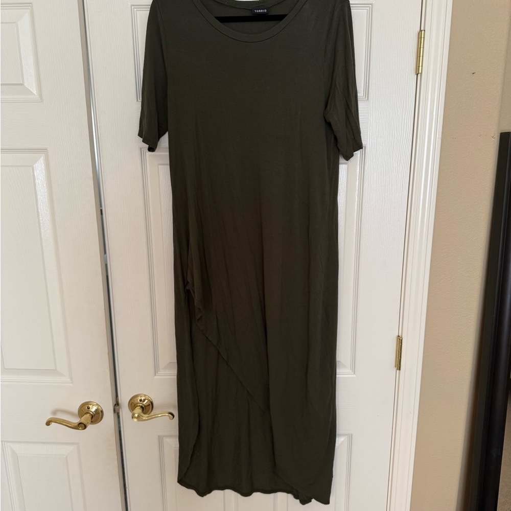Torrid Green Sheath Maxi Dress with Crew Neck and 3/4 Sleeves